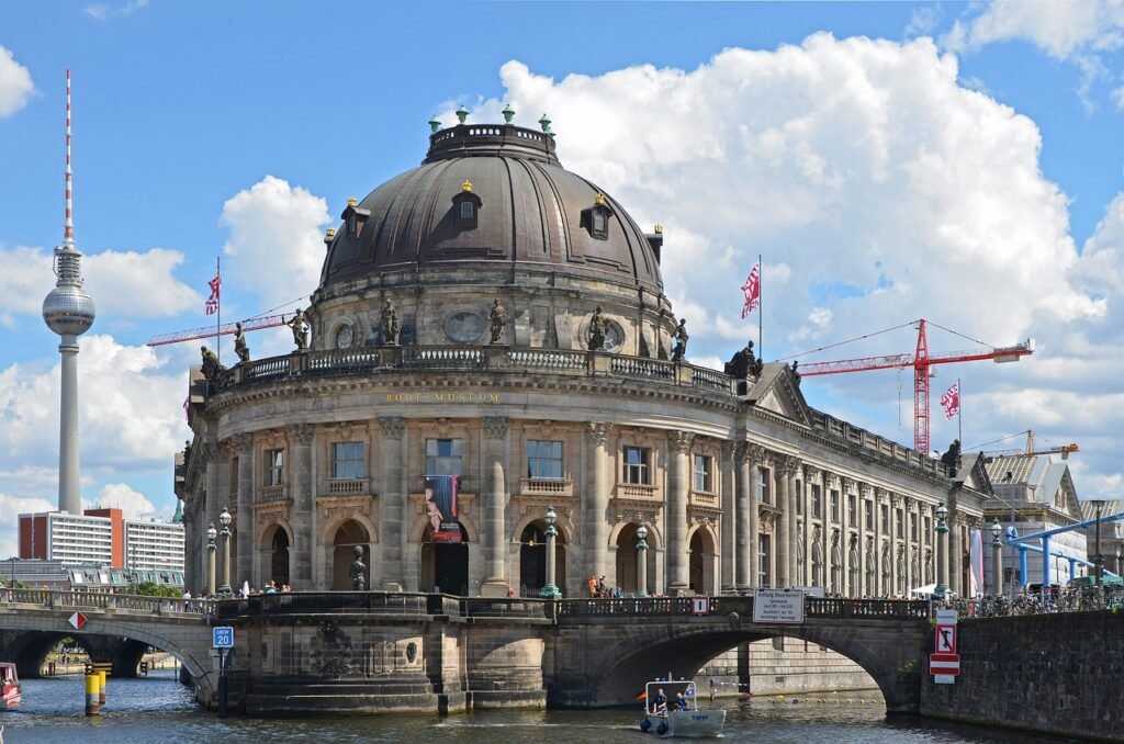 Adventures in mind landmarks of bode museum, berlin, museum island-1669930.jpg