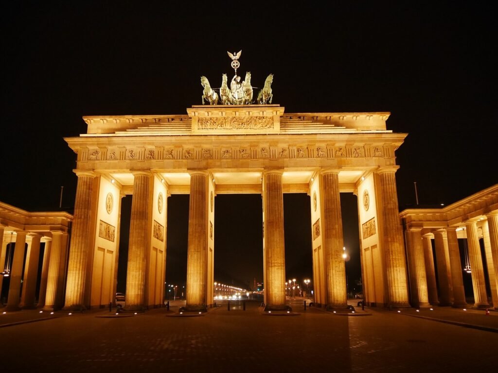 brandenburg gate, berlin, historical-275437.jpg